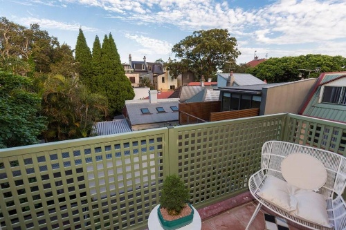 Executive 2 Storey Sydney Apartment with Pool image 17